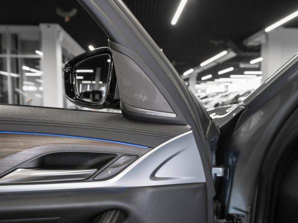 BMW 5 серии VII (G30/G31/G38) с пробегом 2017 года, цена 3 750 000 рублей, 130250 км, седан, Автокод Объявления