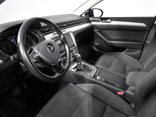Volkswagen Passat B8 с пробегом 2017 года, цена 1 629 000 рублей, 202734 км, седан, Автокод Объявления