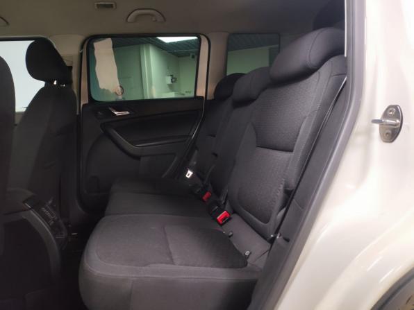 Skoda Yeti I Рестайлинг с пробегом 2013 года, цена 829 000 рублей, 147763 км, внедорожник, Автокод Объявления