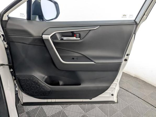 Toyota RAV4 V (XA50) с пробегом 2021 года, цена 3 300 000 рублей, 163197 км, внедорожник, Автокод Объявления