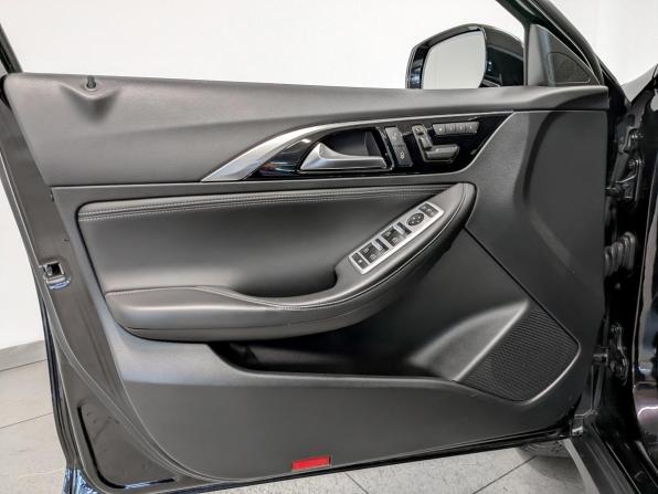 Infiniti QX30 с пробегом 2017 года, цена 2 250 000 рублей, 109103 км, внедорожник, Автокод Объявления