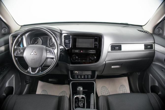 Mitsubishi Outlander III Рестайлинг 2 с пробегом 2017 года, цена 1 899 000 рублей, 189000 км, внедорожник, Автокод Объявления