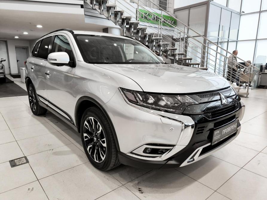 Mitsubishi Outlander III Рестайлинг 3 Казань  - изображение 3