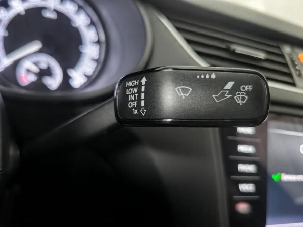 Skoda Octavia III (A7) Рестайлинг с пробегом 2019 года, цена 1 623 000 рублей, 126892 км, лифтбек, Автокод Объявления