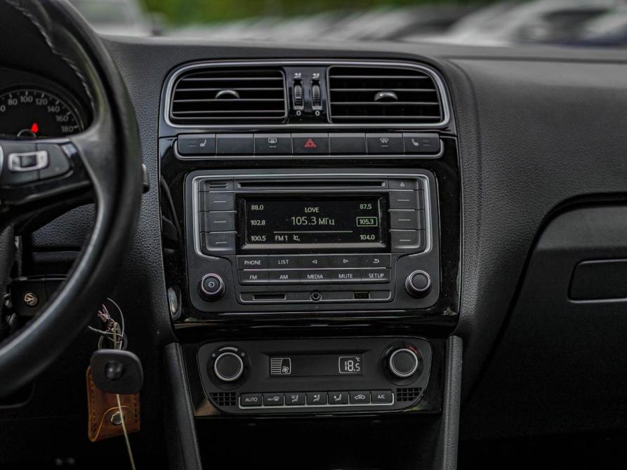 Volkswagen Polo V Рестайлинг Санкт-Петербург  - изображение 7