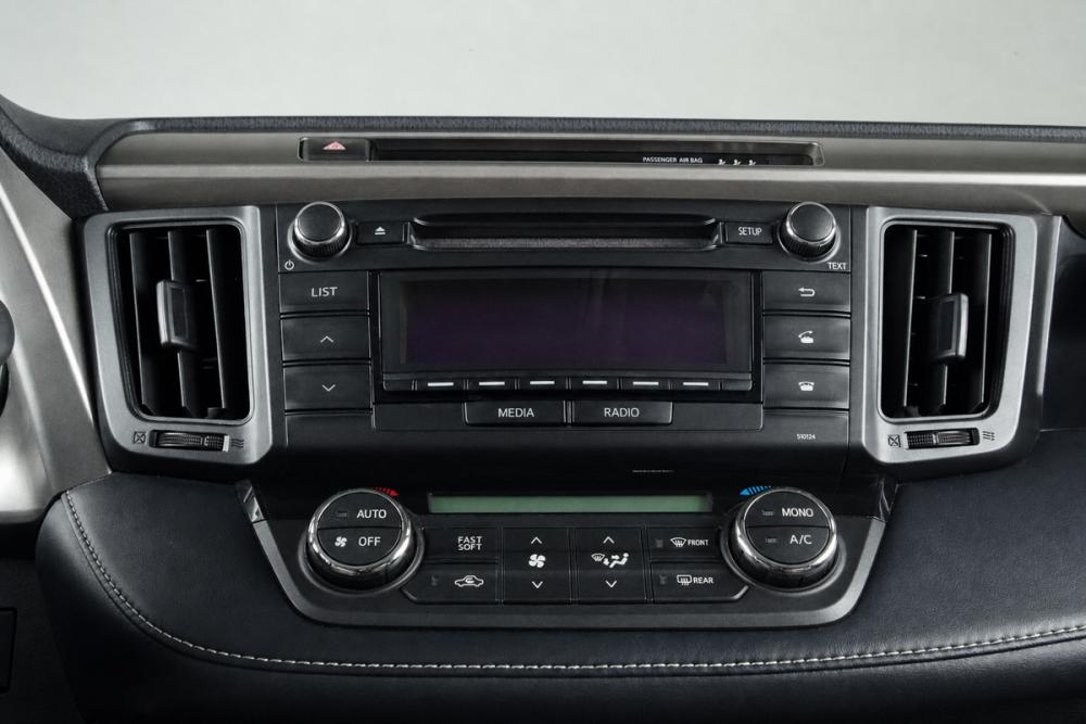 Toyota RAV4 IV (XA40) Рестайлинг Челябинск  - изображение 15