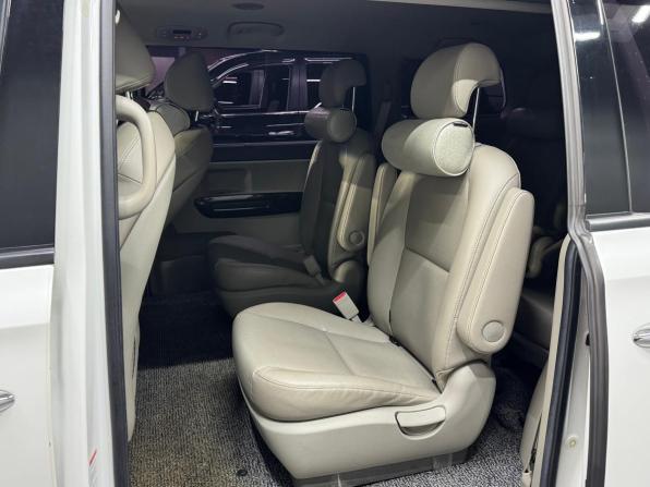 Kia Carnival III с пробегом 2019 года, цена 2 697 000 рублей, 105000 км, минивэн, Автокод Объявления