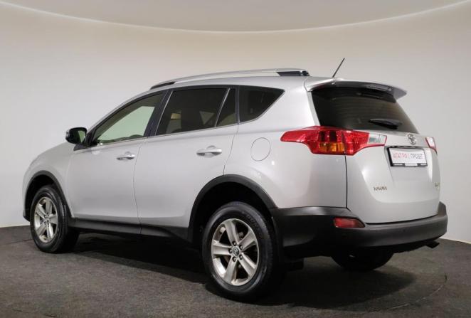 Toyota RAV4 IV (XA40) с пробегом 2015 года, цена 1 800 000 рублей, 160141 км, внедорожник, Автокод Объявления