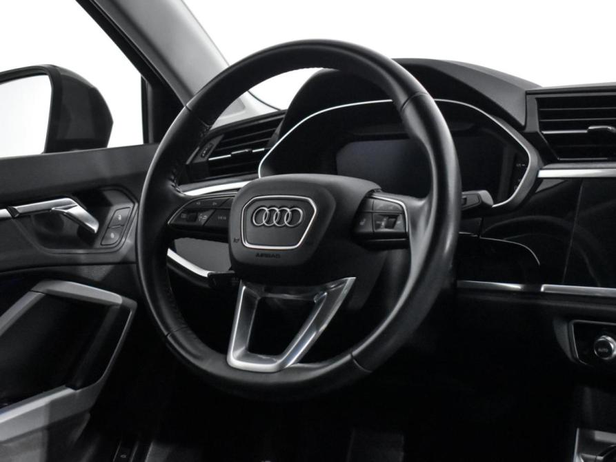 Audi Q3 II (F3) Санкт-Петербург  - изображение 16