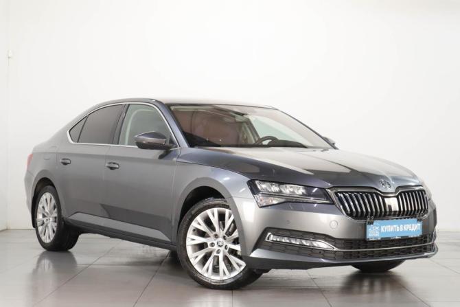 Skoda Superb III Рестайлинг с пробегом 2022 года, цена 3 529 000 рублей, 71394 км, лифтбек, Автокод Объявления
