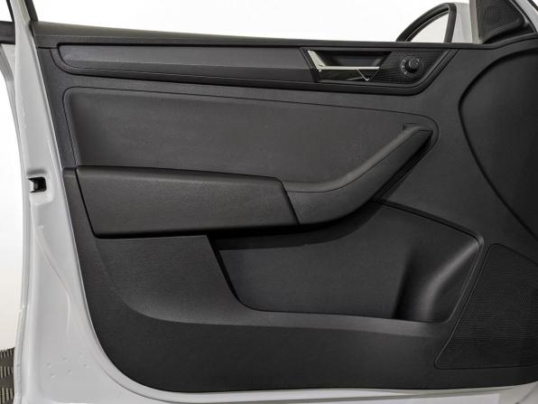 Skoda Rapid I Рестайлинг с пробегом 2019 года, цена 880 000 рублей, 151028 км, лифтбек, Автокод Объявления