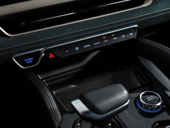 Geely Monjaro I с пробегом 2024 года, цена 3 460 000 рублей, 17620 км, внедорожник, Автокод Объявления