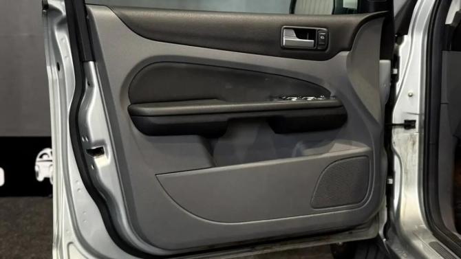 Ford Focus II Рестайлинг с пробегом 2008 года, цена 550 000 рублей, 141000 км, хэтчбек, Автокод Объявления