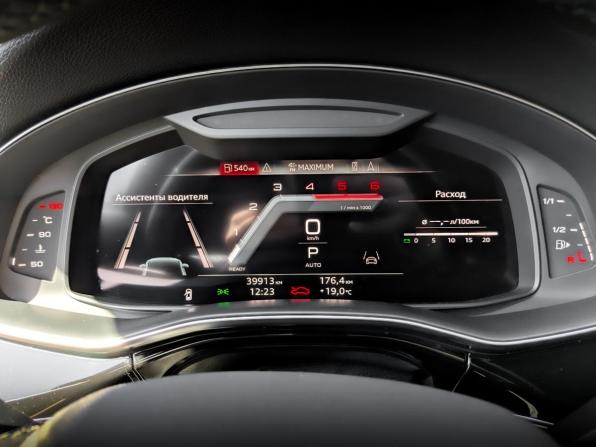 Audi Q7 II (4M) Рестайлинг с пробегом 2023 года, цена 9 690 000 рублей, 39908 км, внедорожник, Автокод Объявления
