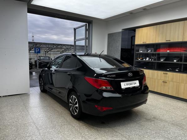 Hyundai Solaris I Рестайлинг с пробегом 2015 года, цена 940 000 рублей, 110685 км, седан, Автокод Объявления