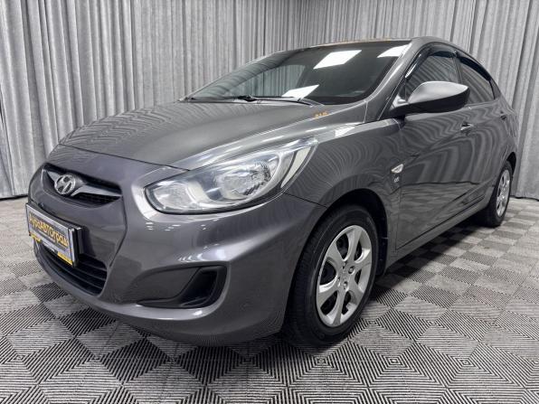 Hyundai Solaris I с пробегом 2012 года, цена 970 000 рублей, 123868 км, седан, Автокод Объявления