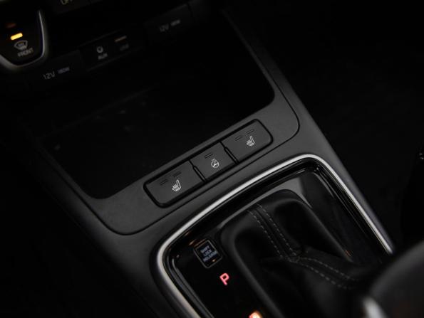 Kia Rio IV с пробегом 2018 года, цена 1 599 000 рублей, 97607 км, хэтчбек, Автокод Объявления
