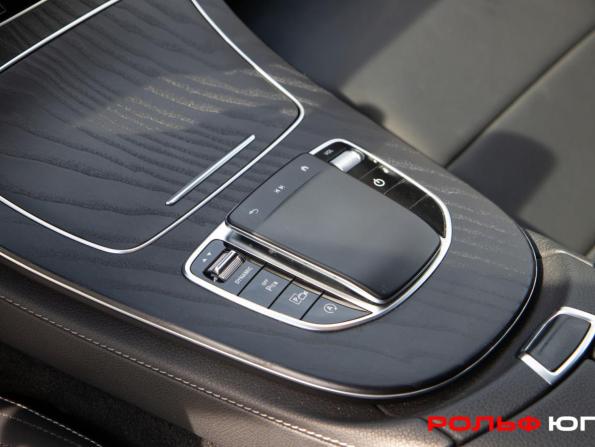 Mercedes-Benz E-Класс V (W213 S213 C238) Рестайлинг с пробегом 2020 года, цена 4 528 000 рублей, 76870 км, седан, Автокод Объявления