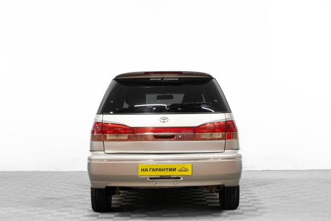 Toyota Vista V (V50) с пробегом 2000 года, цена 659 000 рублей, 300000 км, универсал, Автокод Объявления