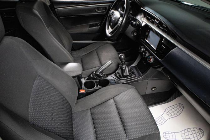 Toyota Corolla XI (E160 E170 E180) с пробегом 2014 года, цена 1 099 000 рублей, 318367 км, седан, Автокод Объявления