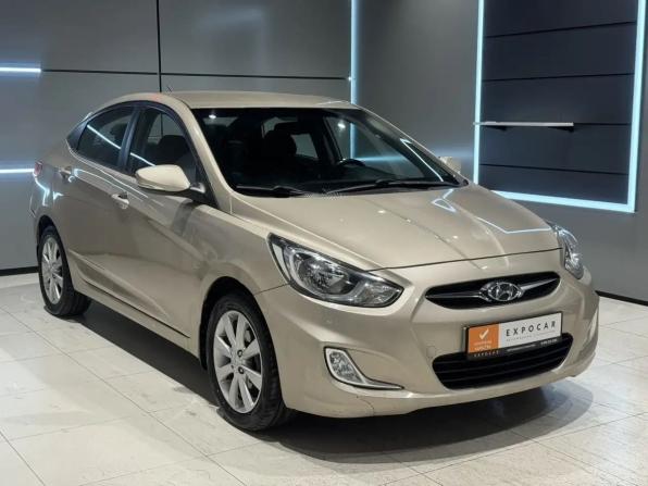 Hyundai Solaris I с пробегом 2012 года, цена 650 000 рублей, 140000 км, седан, Автокод Объявления