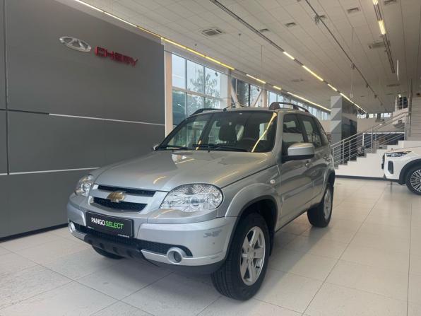 Chevrolet Niva I Рестайлинг с пробегом 2016 года, цена 799 000 рублей, 61227 км, внедорожник, Автокод Объявления