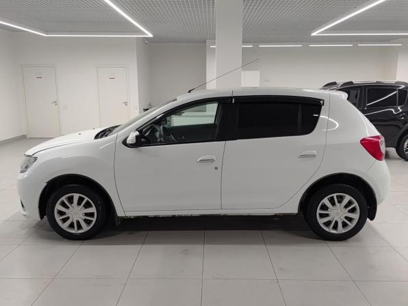 Renault Sandero II с пробегом 2017 года, цена 773 000 рублей, 245831 км, хэтчбек, Автокод Объявления