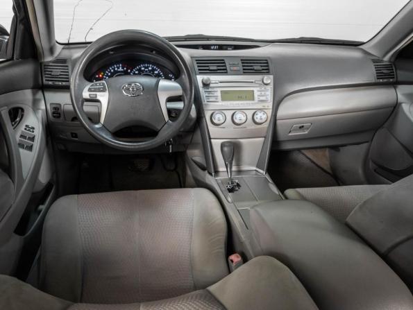 Toyota Camry VI (XV40) Рестайлинг с пробегом 2010 года, цена 1 050 000 рублей, 329368 км, седан, Автокод Объявления