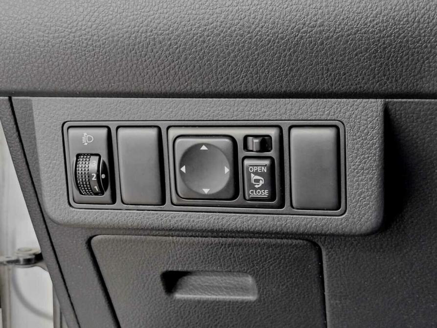 Nissan Tiida I Москва  - изображение 8