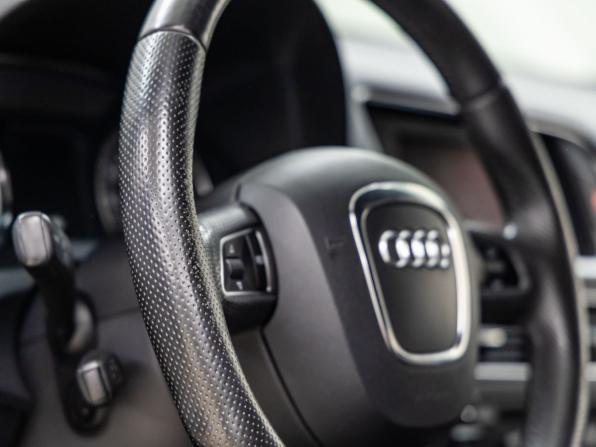Audi Q5 I (8R) с пробегом 2012 года, цена 1 388 000 рублей, 117804 км, внедорожник, Автокод Объявления