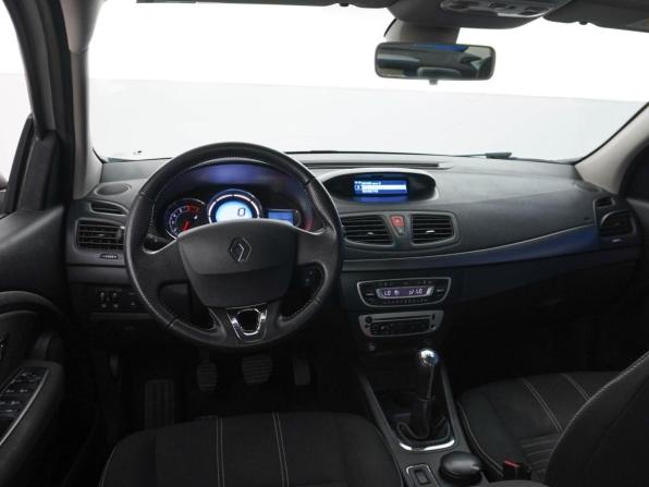 Renault Fluence I Рестайлинг с пробегом 2016 года, цена 1 099 046 рублей, 88578 км, седан, Автокод Объявления