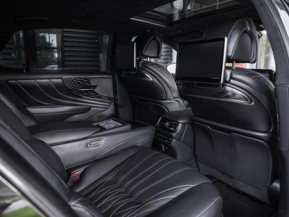 Lexus LS V Рестайлинг с пробегом 2021 года, цена 5 990 000 рублей, 158389 км, седан, Автокод Объявления