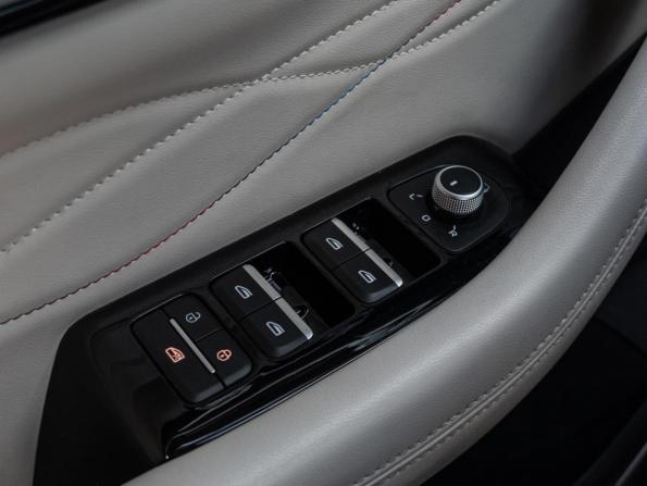 Geely Monjaro I с пробегом 2023 года, цена 2 680 000 рублей, 126801 км, внедорожник, Автокод Объявления