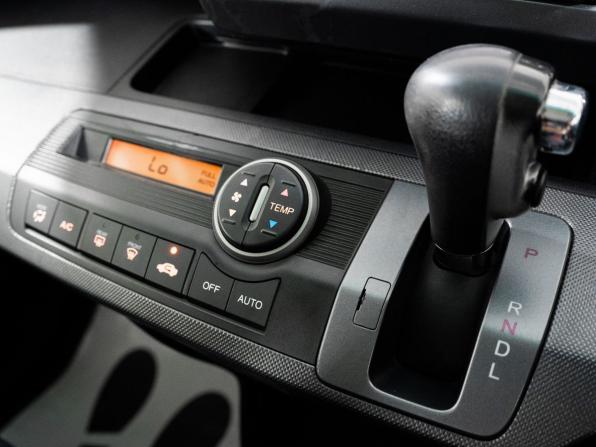Honda Freed I с пробегом 2010 года, цена 940 000 рублей, 189346 км, компактвэн, Автокод Объявления