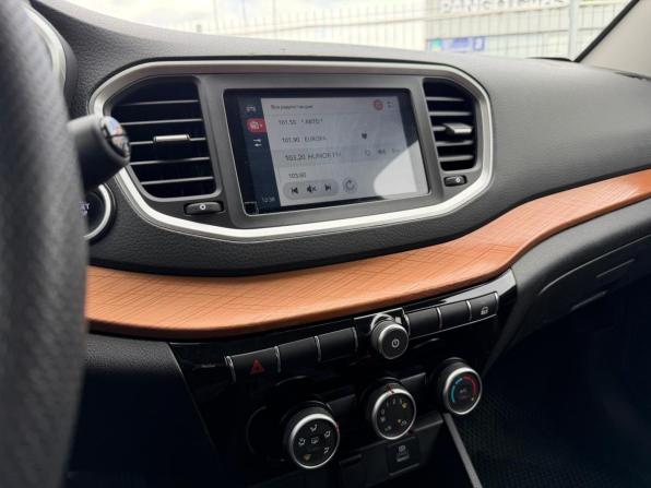 Lada (ВАЗ) Vesta I Рестайлинг (NG) с пробегом 2023 года, цена 1 300 000 рублей, 53176 км, седан, Автокод Объявления