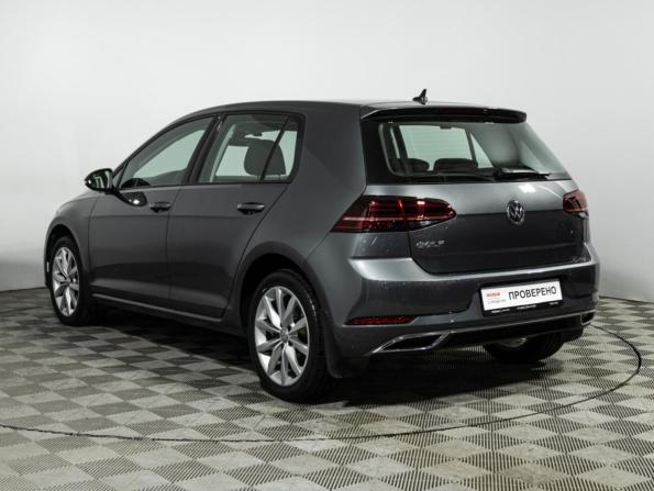 Volkswagen Golf VII Рестайлинг с пробегом 2018 года, цена 1 989 000 рублей, 119218 км, хэтчбек, Автокод Объявления