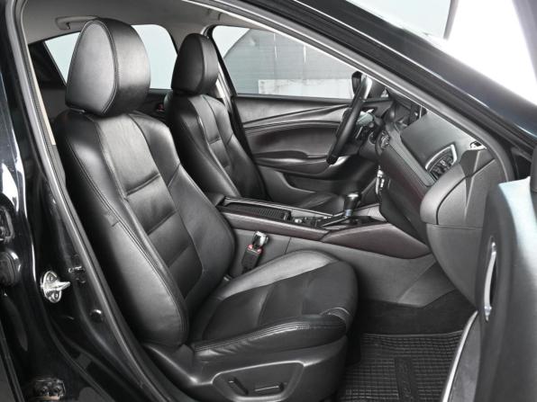 Mazda 6 III (GJ) Рестайлинг с пробегом 2017 года, цена 2 199 000 рублей, 147516 км, седан, Автокод Объявления