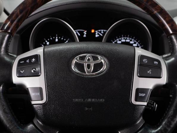 Toyota Land Cruiser 200 Series Рестайлинг 1 с пробегом 2012 года, цена 2 949 000 рублей, 385145 км, внедорожник, Автокод Объявления