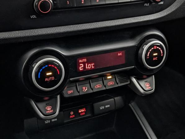 Kia Rio IV с пробегом 2019 года, цена 1 515 000 рублей, 69834 км, седан, Автокод Объявления