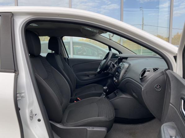 Renault Kaptur I с пробегом 2018 года, цена 899 000 рублей, 199583 км, внедорожник, Автокод Объявления