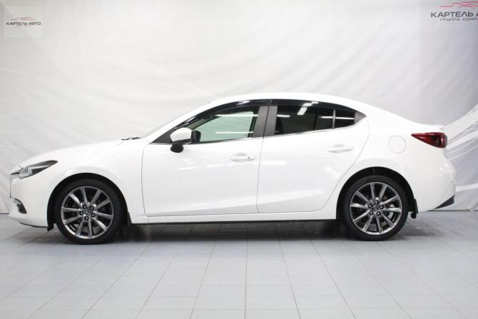 Mazda Axela III Рестайлинг с пробегом 2018 года, цена 1 250 000 рублей, 71142 км, седан, Автокод Объявления