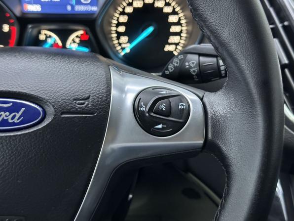 Ford Kuga II с пробегом 2013 года, цена 1 665 000 рублей, 233513 км, внедорожник, Автокод Объявления