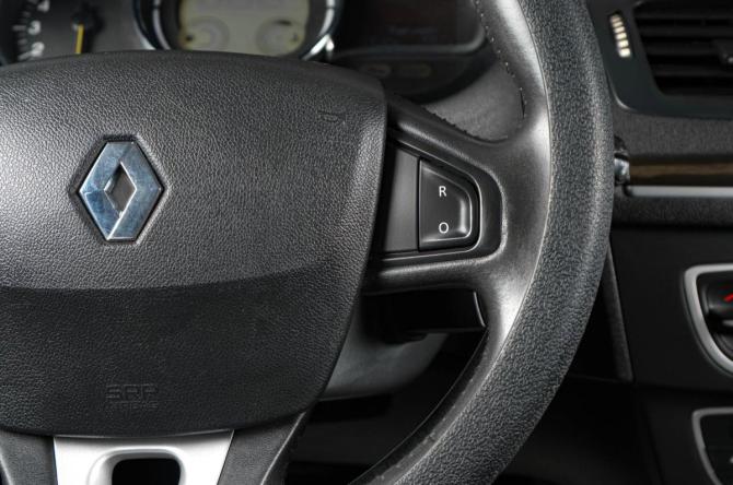 Renault Megane III с пробегом 2010 года, цена 699 000 рублей, 271000 км, хэтчбек, Автокод Объявления
