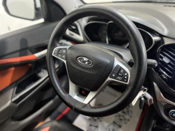 Lada (ВАЗ) Vesta I с пробегом 2018 года, цена 890 300 рублей, 91456 км, седан, Автокод Объявления