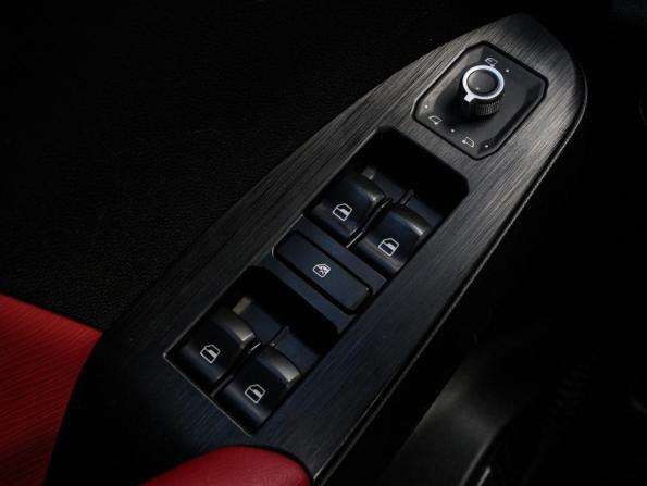 Haval Jolion I Рестайлинг с пробегом 2025 года, цена 2 090 000 рублей, 27457 км, внедорожник, Автокод Объявления