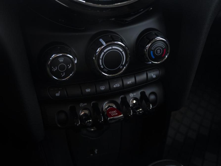 Mini Hatch III (F55/F56) Рестайлинг Москва  - изображение 15
