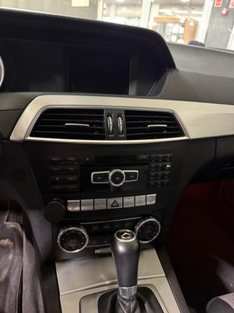 Mercedes-Benz C-Класс III (W204) Рестайлинг с пробегом 2012 года, цена 1 379 000 рублей, 140000 км, седан, Автокод Объявления