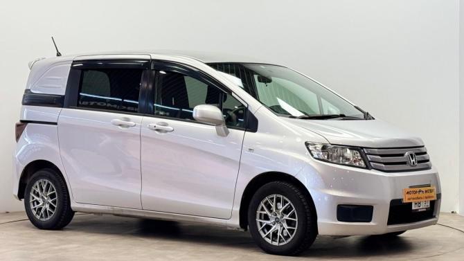Honda Freed I Рестайлинг с пробегом 2010 года, цена 970 000 рублей, 121000 км, компактвэн, Автокод Объявления