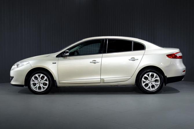 Renault Fluence I с пробегом 2012 года, цена 749 000 рублей, 224741 км, седан, Автокод Объявления