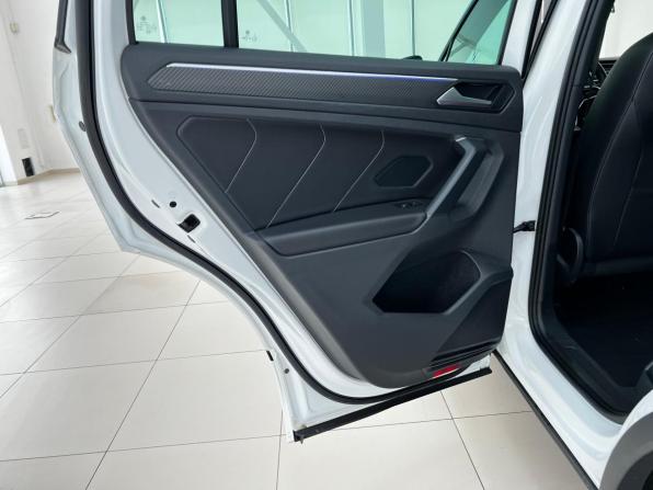 Volkswagen Tiguan II Рестайлинг с пробегом 2021 года, цена 3 250 000 рублей, 171470 км, внедорожник, Автокод Объявления